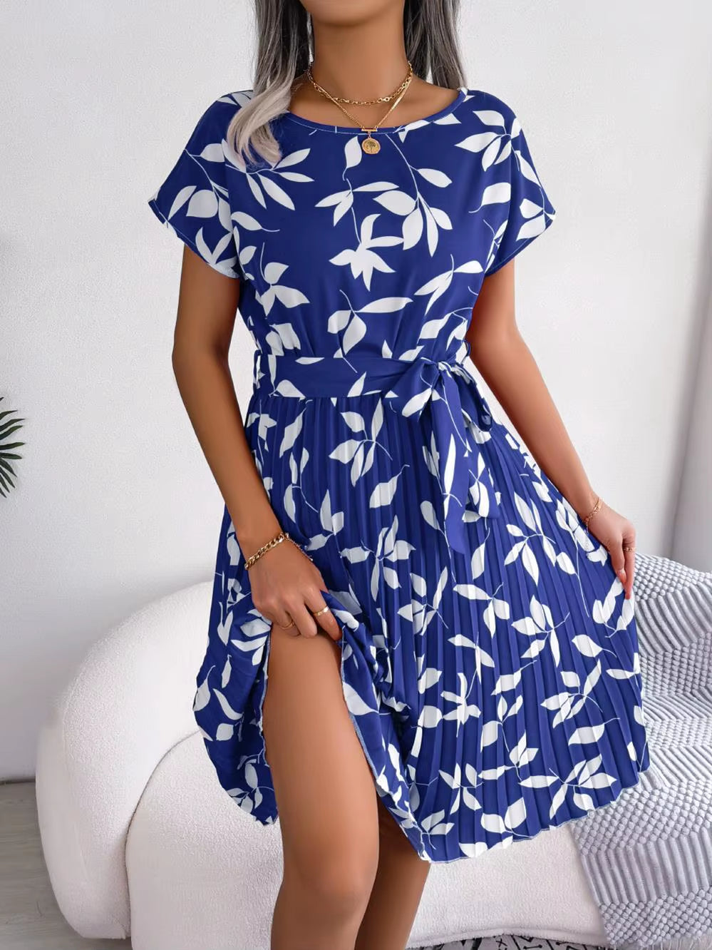 Chic Floral Pleated A-Line Dress for Women - Perfect for Spring and Summer